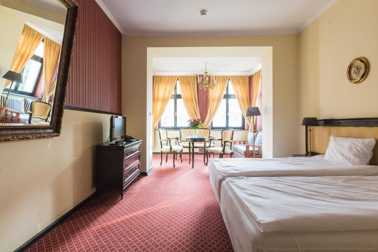Hotel Fryderyk ดุสนิกิ สดรอย ห้อง รูปภาพ